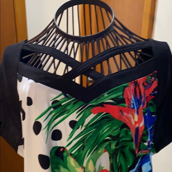 Super Springy Tunic - Picture 2 of 5